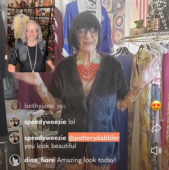 Retro LIVE AGAIN soon... 💟 - Picture 4 of 15